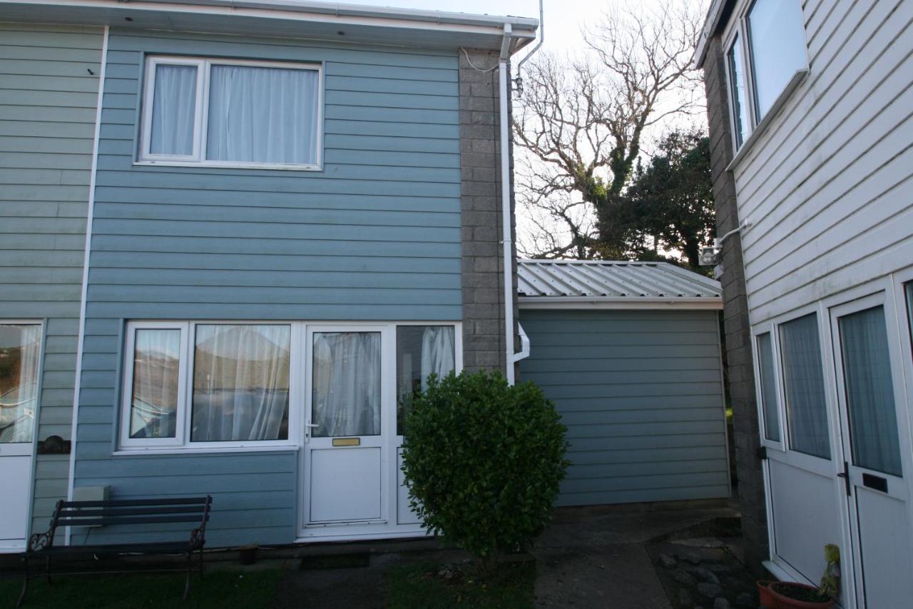 Freshwater Bay Holiday Cottages Pembroke Exterior photo